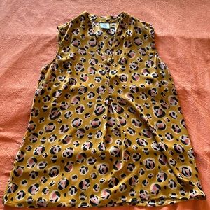 Cabi prowl leopard print blouse size s style 3719